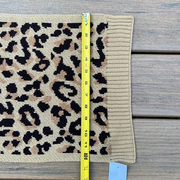 J Crew Animal Print Scarf NWT - Picture 5 of 8